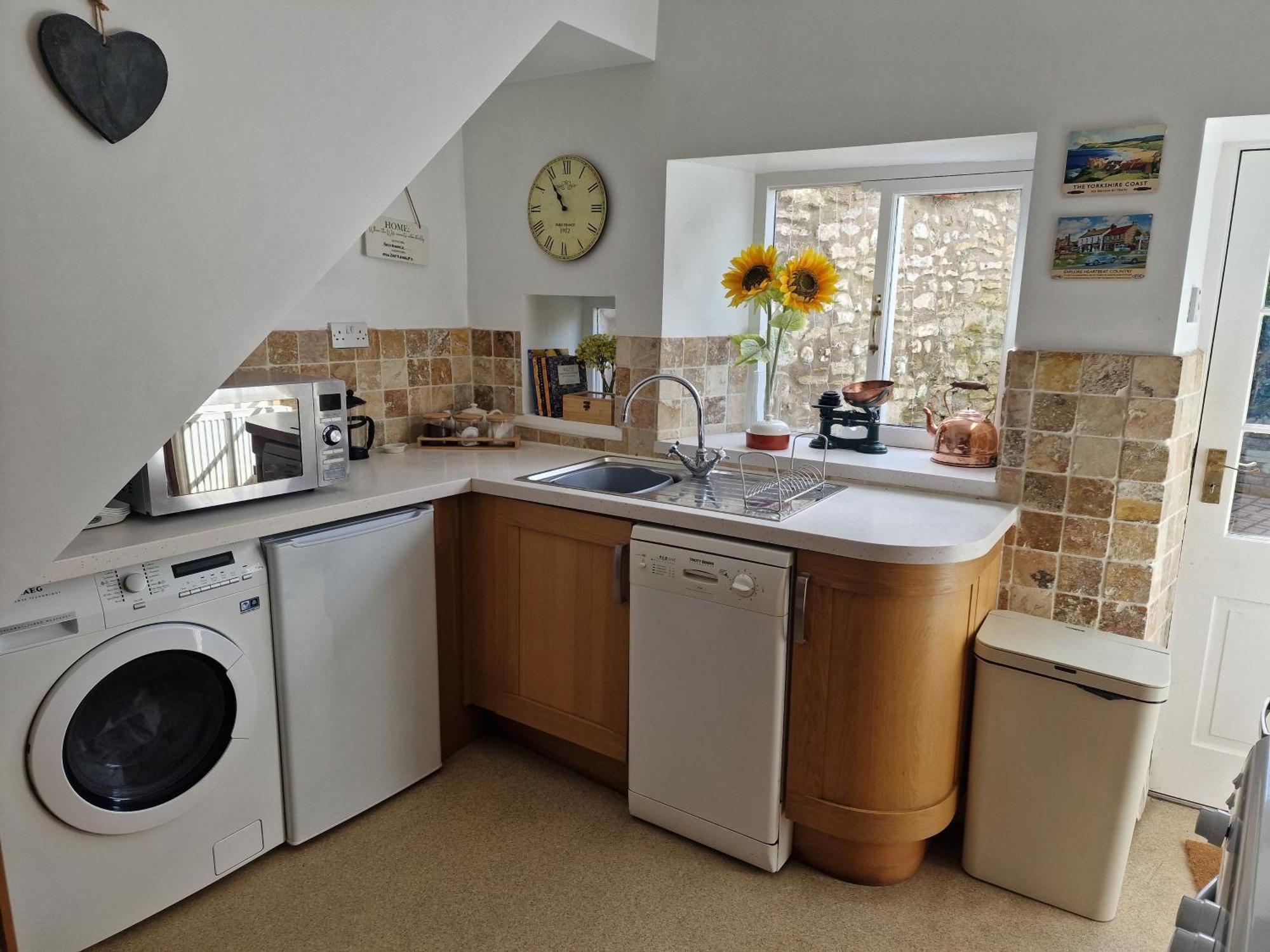 Black Cat Cottage - Central Pickering Grade 2 Listed Cottage מראה חיצוני תמונה
